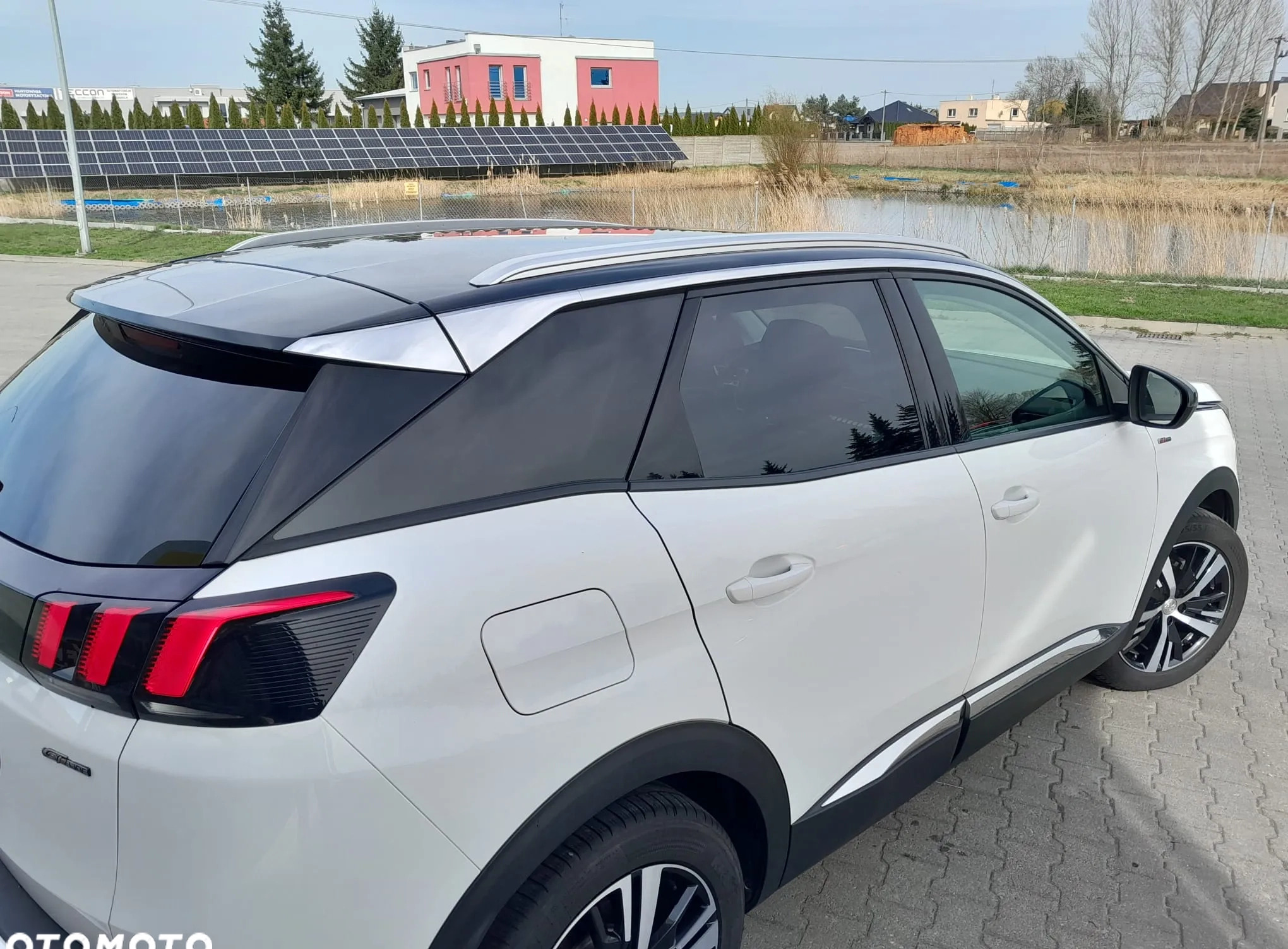 Peugeot 3008 cena 76800 przebieg: 46944, rok produkcji 2018 z Ustrzyki Dolne małe 191